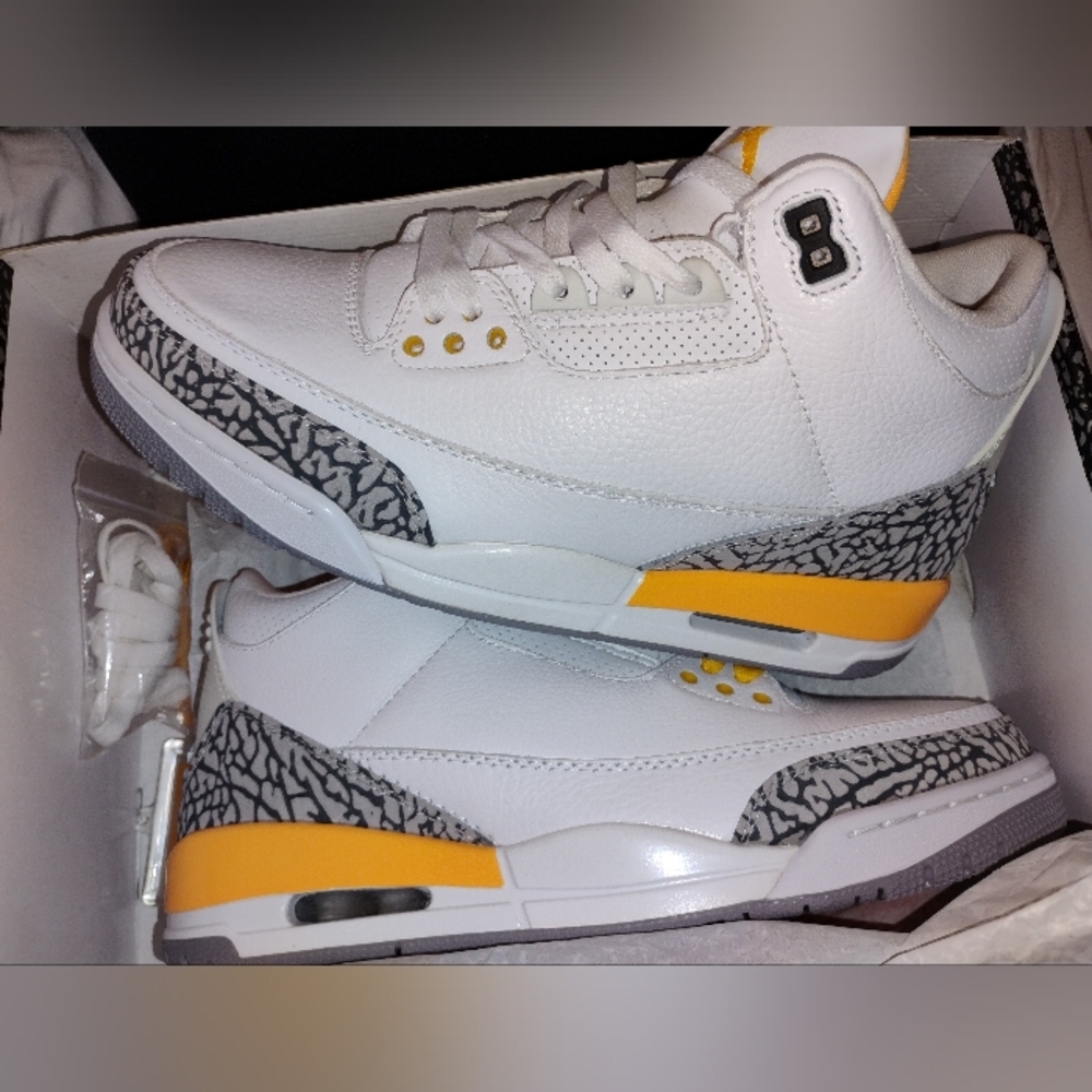 Air Jordan 3 Retro 'Laser Orange'Air Jordan /